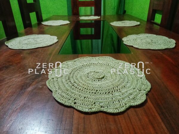 Corchet Table Mat Set - Image 3